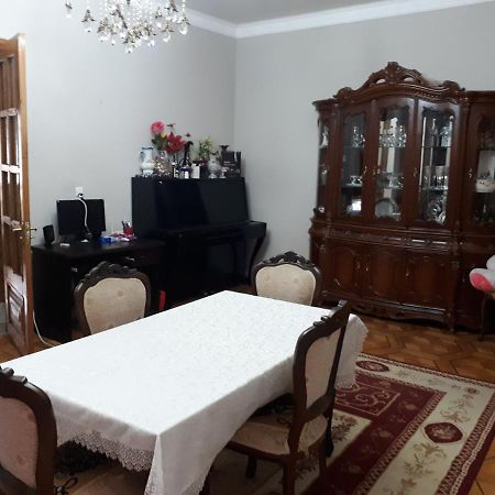 Apartment Lia Batumi Esterno foto