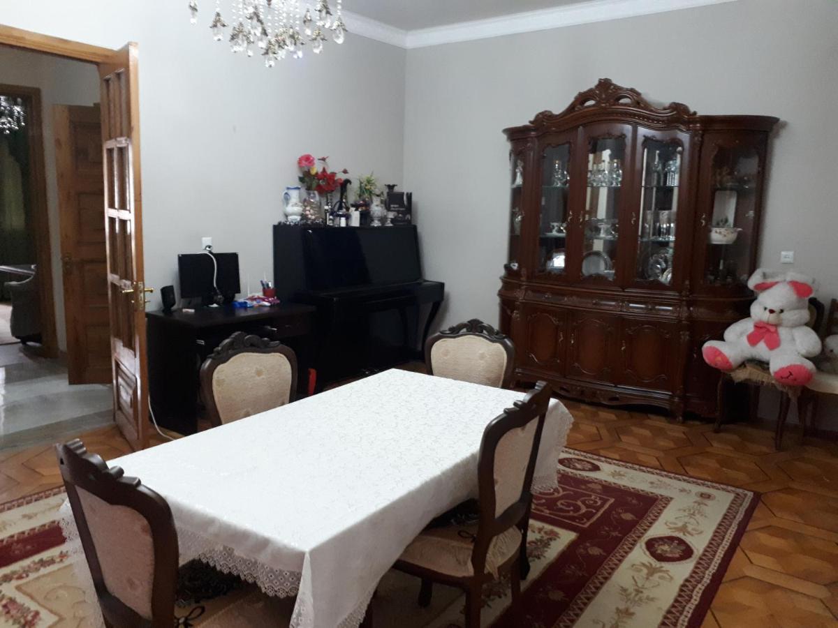 Apartment Lia Batumi Esterno foto